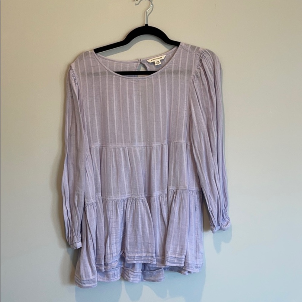 lavender top with open back